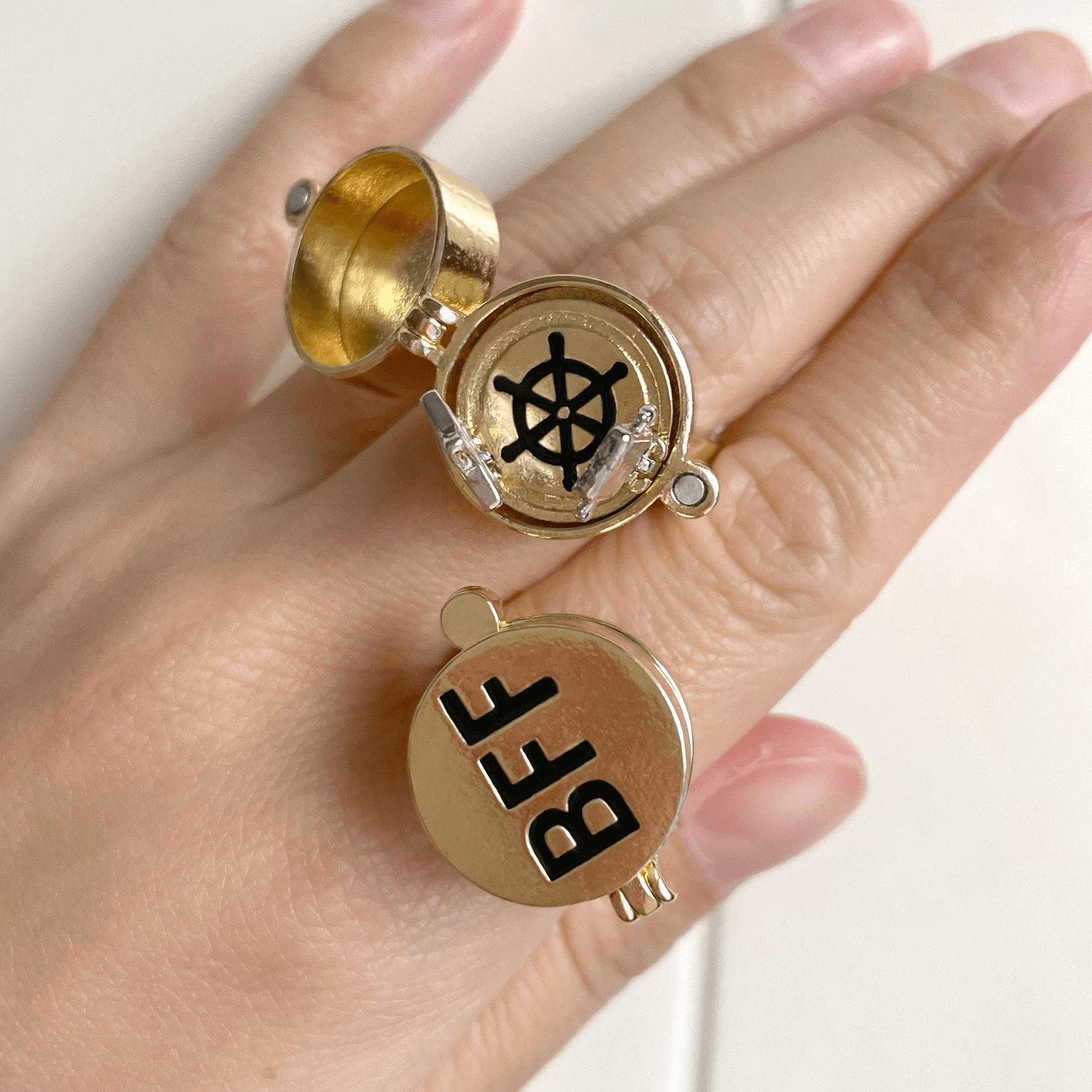 BFF Meaningful Gift Ring – A Hidden Symbol of Your Bond