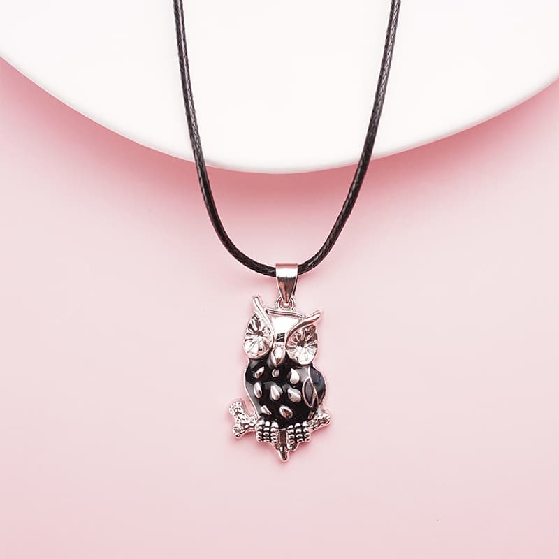 Charming Temperature-Sensitive Owl Necklace, Trendy and Unique Fashion Jewelry for Students