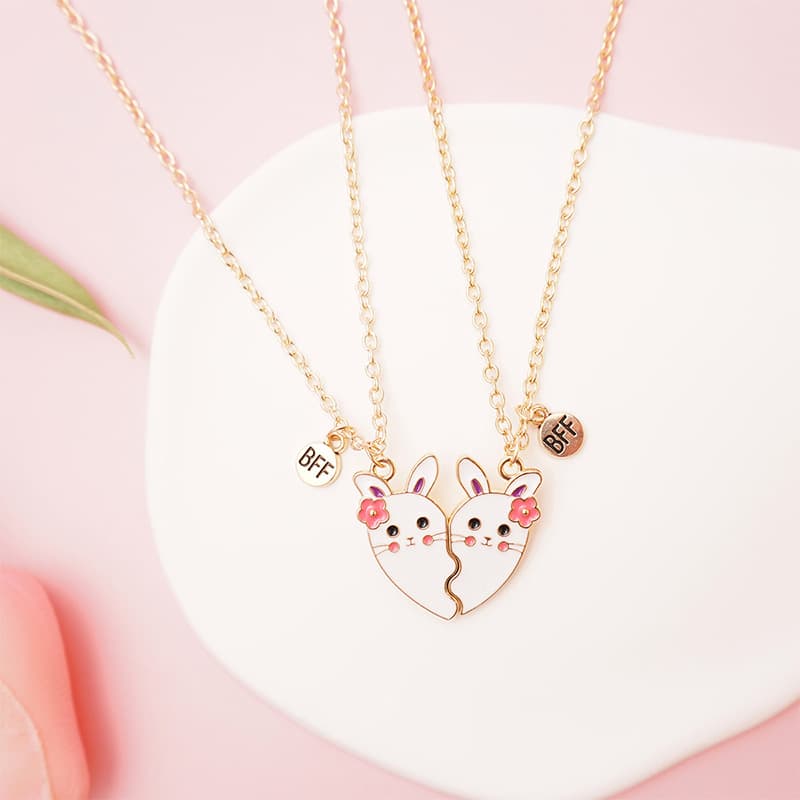 Adorable Bunny Necklace Set for Best Friends - Magnetic Heart Pendant Gift