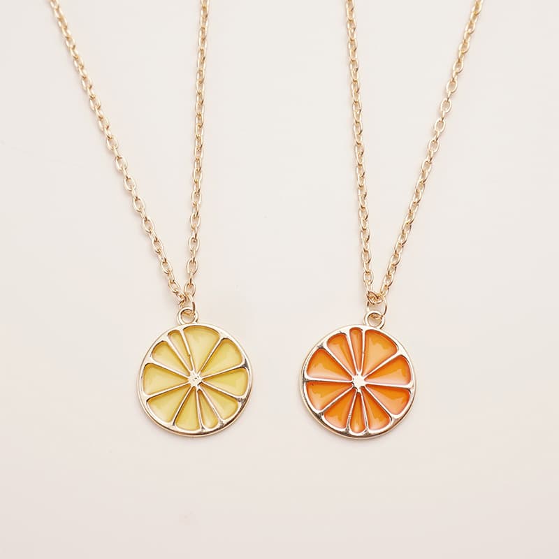 Citrus Slice Pendant Necklace - Elegant & Minimalist Gold Tone Jewelry