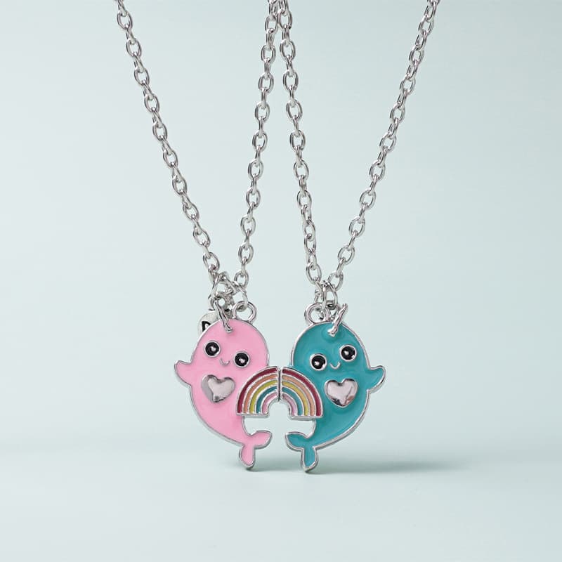 Best Friend Necklaces Set - Cute Narwhal & Rainbow Magnetic Pendant