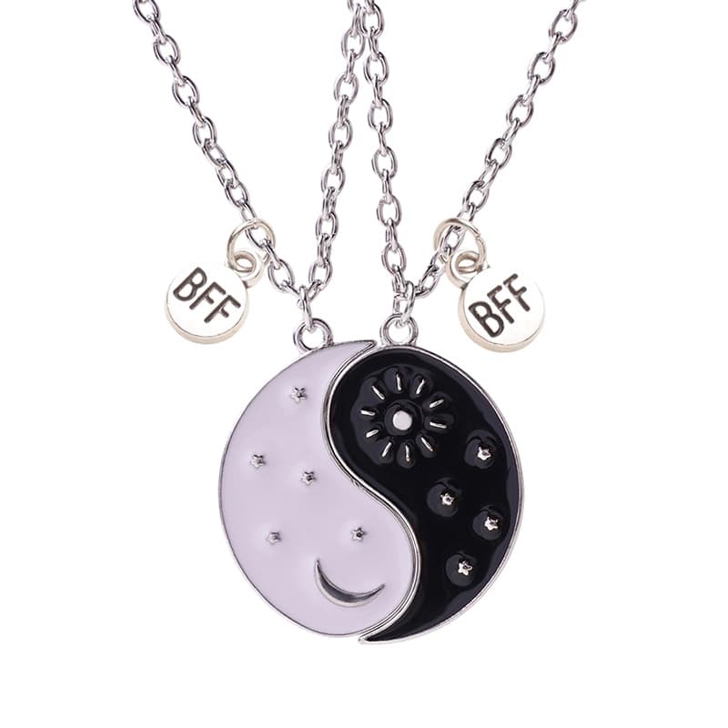 Yin Yang BFF Necklace Set - Star & Moon Friendship Jewelry for Girls