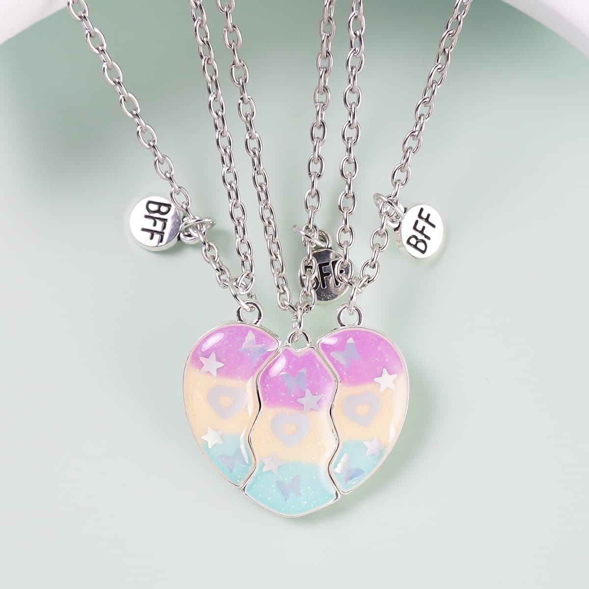 Best Friend Heart Necklace Set - Magnetic BFF Jewelry for Girls & Teens