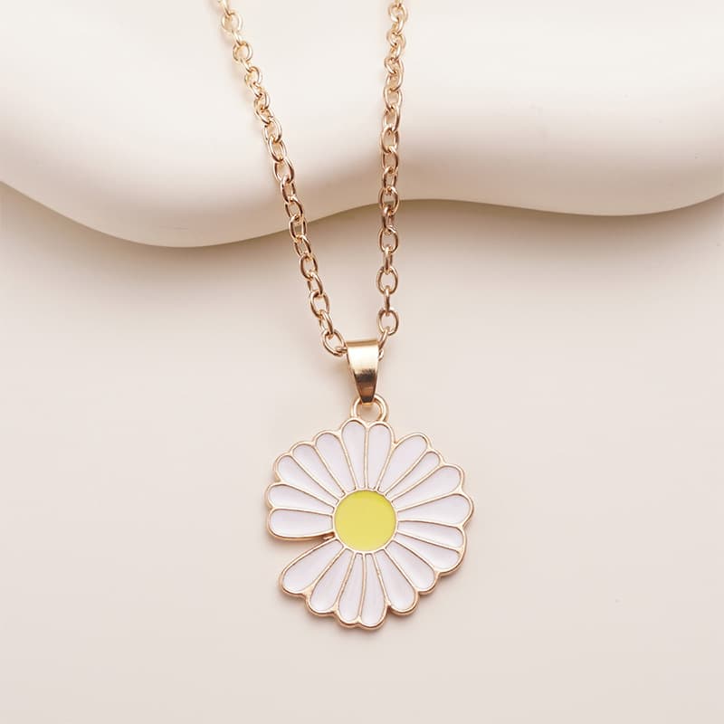 Cute Daisy Pendant Necklace for Girls, Trendy Rose Gold Chain Jewelry Gift