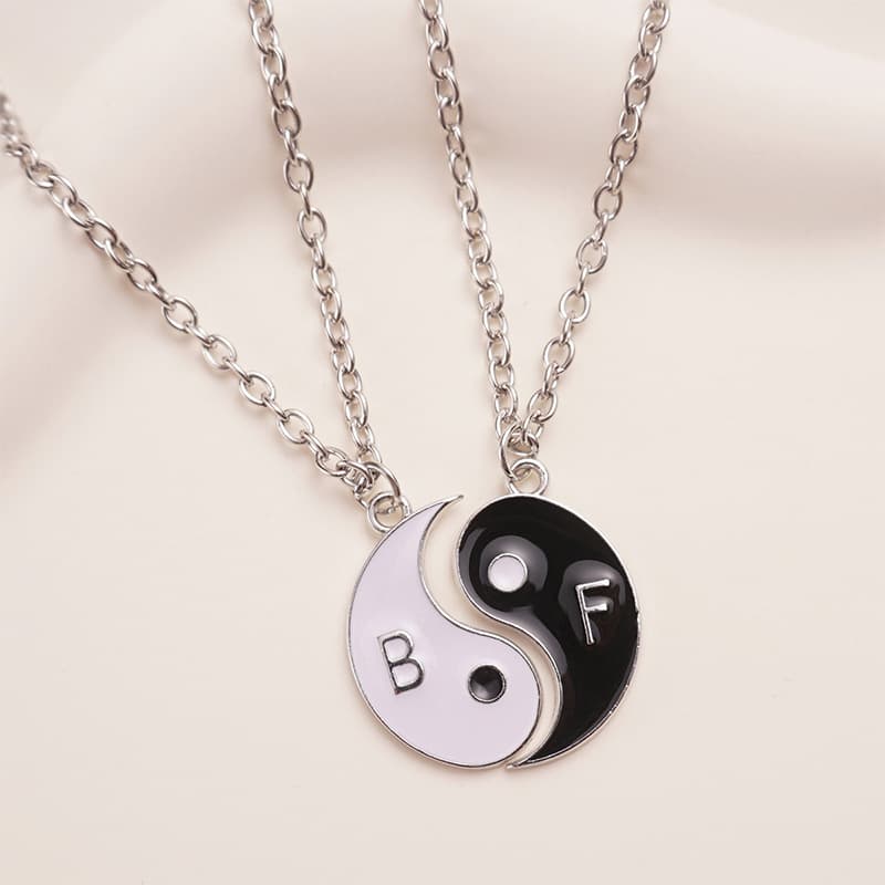 Yin Yang Couple Necklaces Set - BFF Friendship Pendant Jewelry