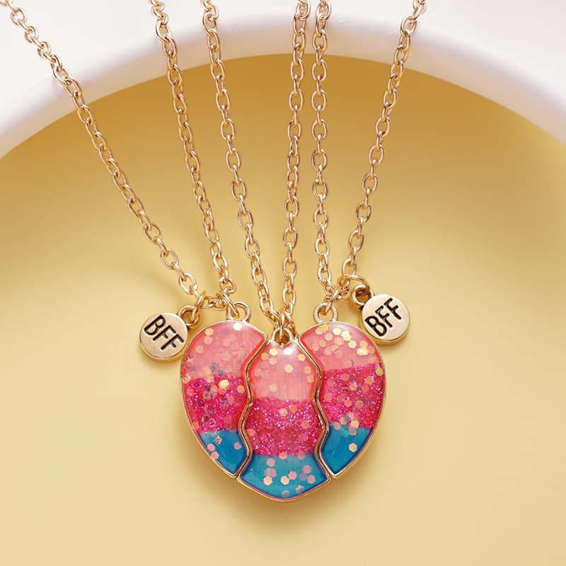 BFF Best Friends Forever Magnetic Heart Necklace Set