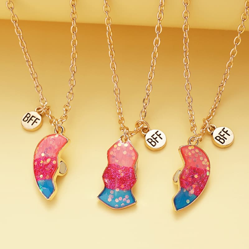 BFF Best Friends Forever Magnetic Heart Necklace Set