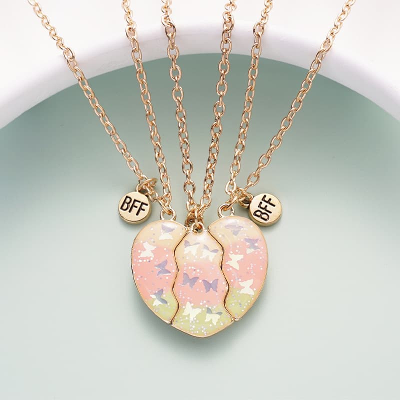 BFF Best Friends Forever Magnetic Heart Necklace Set