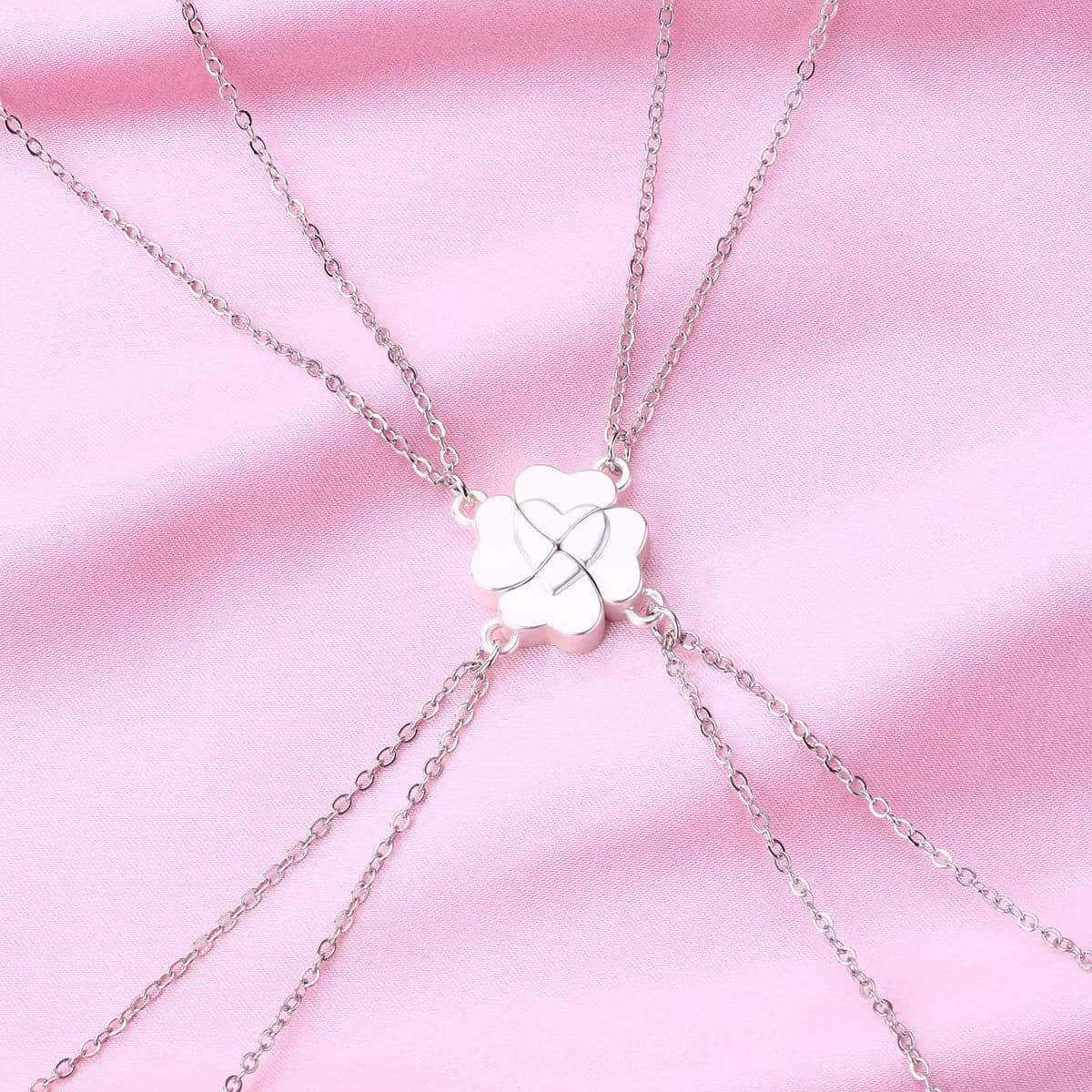 Four-Leaf Clover Heart Magnetic Necklace