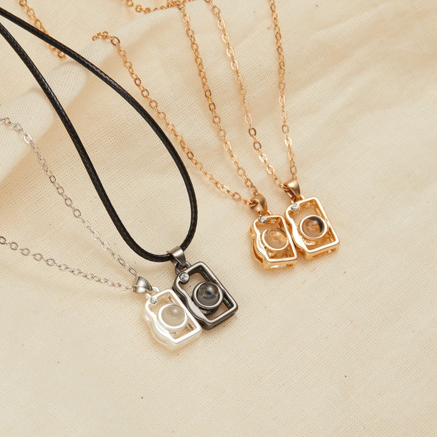 I Love You in 100 Languages BFF Camera Necklace