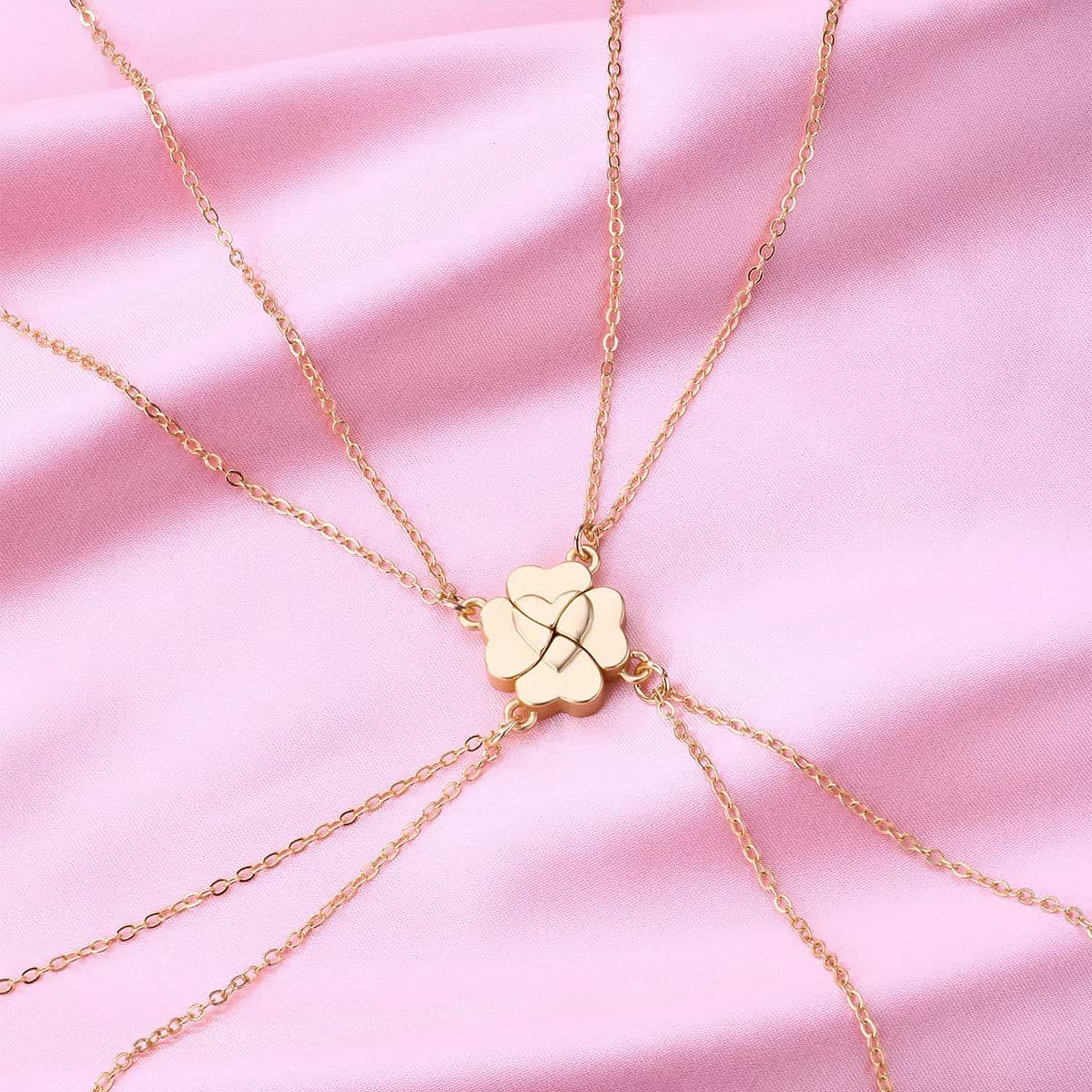 Four-Leaf Clover Heart Magnetic Necklace