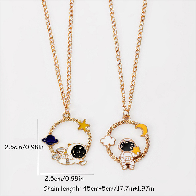Cute Astronaut Pendant Necklace Set - Space Lover Gift