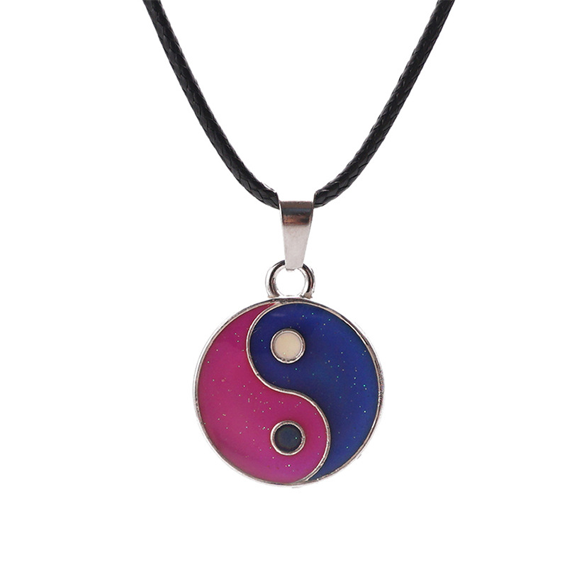 Yin Yang Temperature-Sensitive Couple Necklace, Fashionable Hollow Pendant for Men & Women